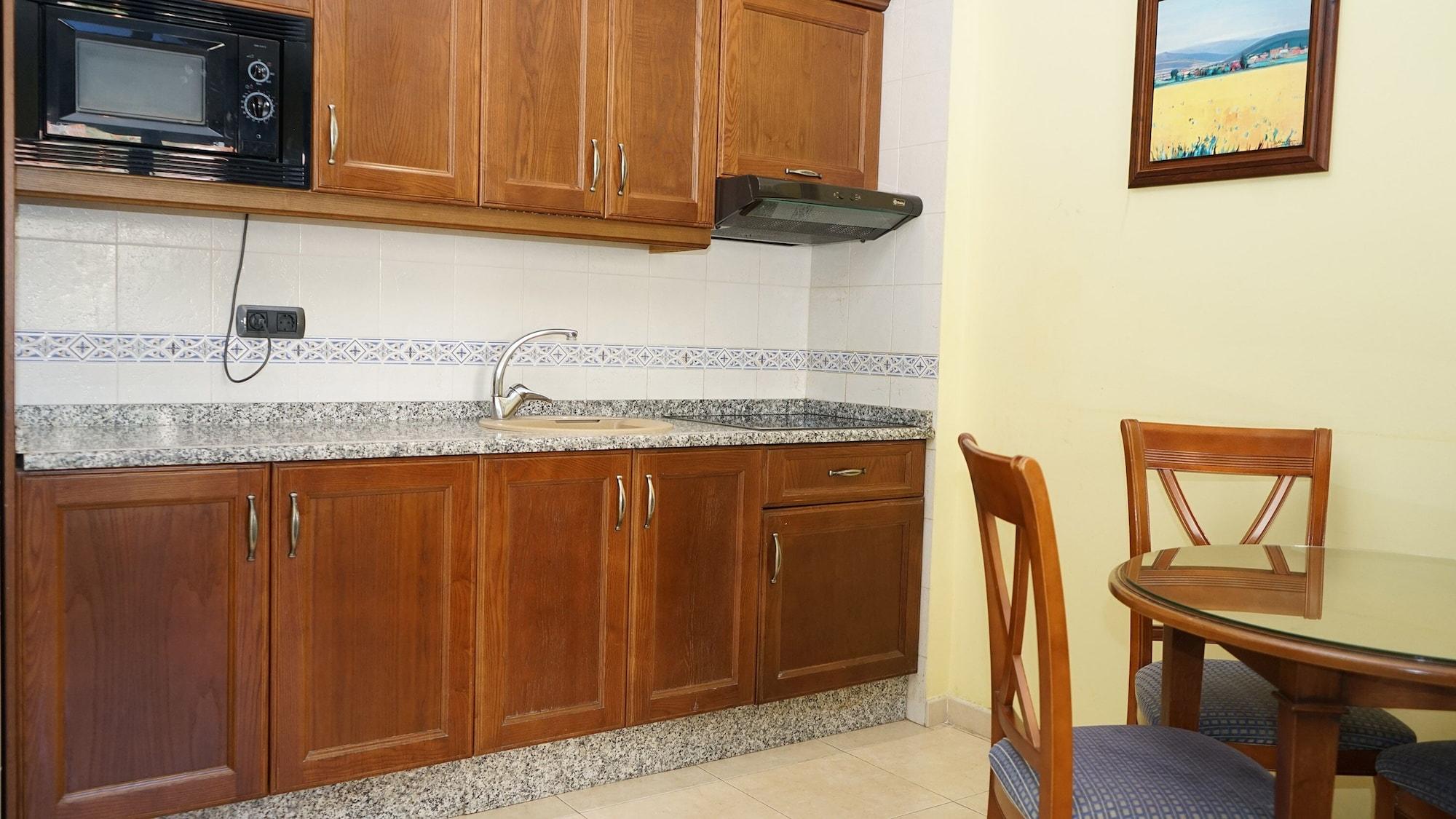בנאלמדנה Hotel Vistamar מראה חיצוני תמונה