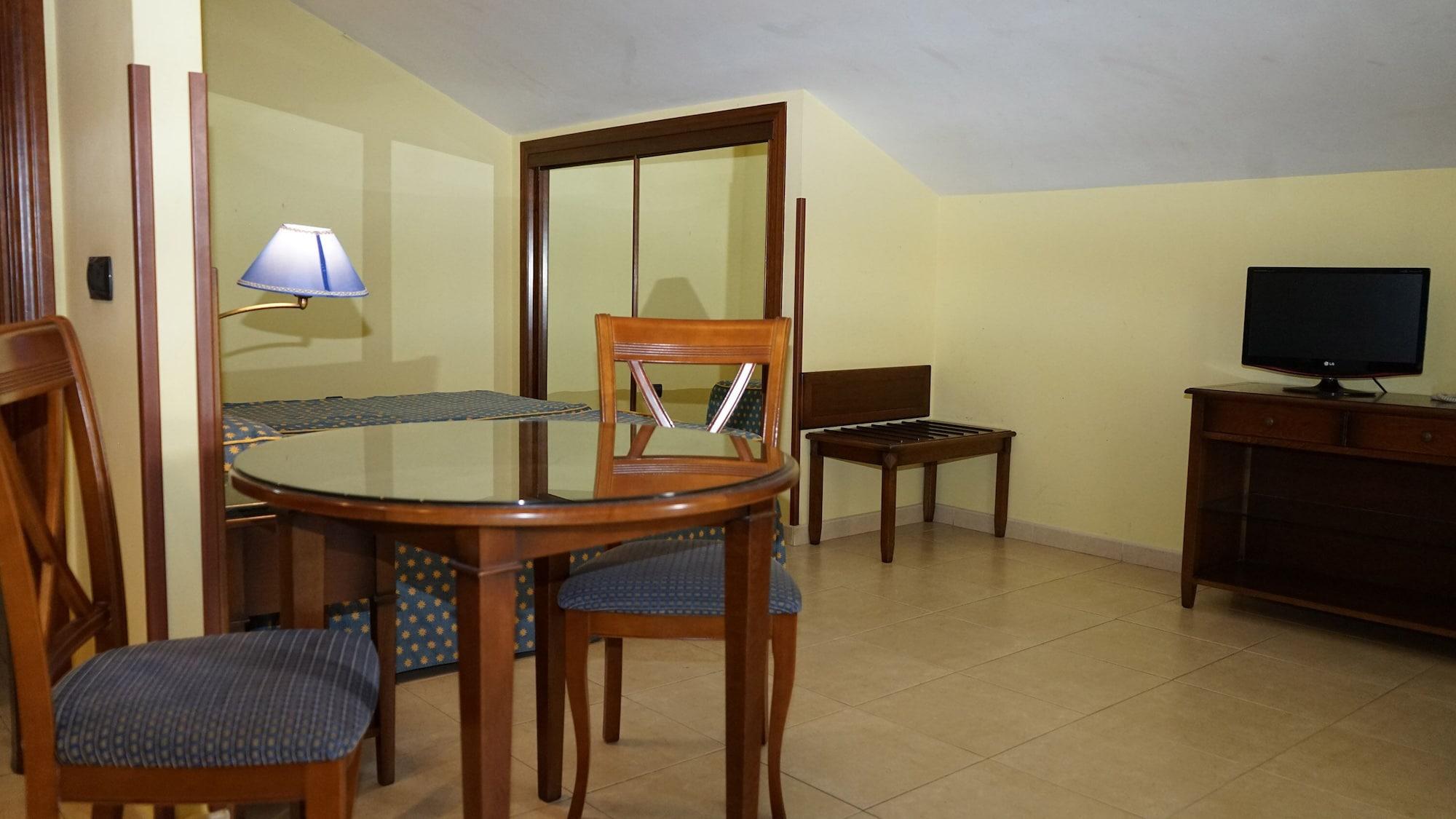בנאלמדנה Hotel Vistamar מראה חיצוני תמונה