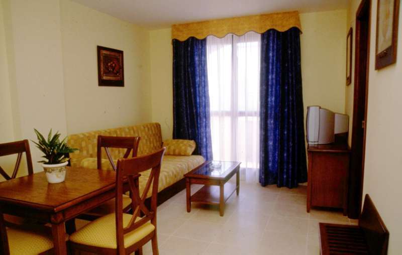 בנאלמדנה Hotel Vistamar חדר תמונה