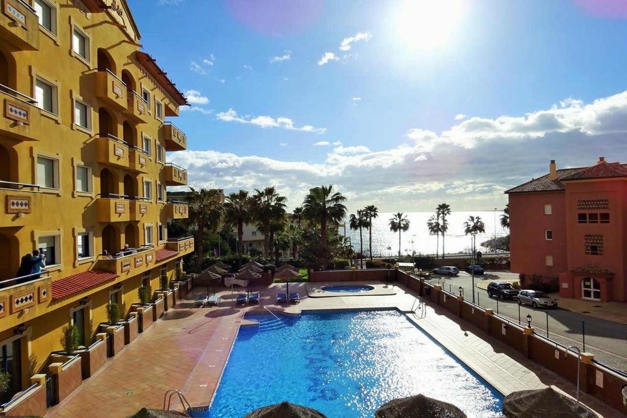 בנאלמדנה Hotel Vistamar מראה חיצוני תמונה